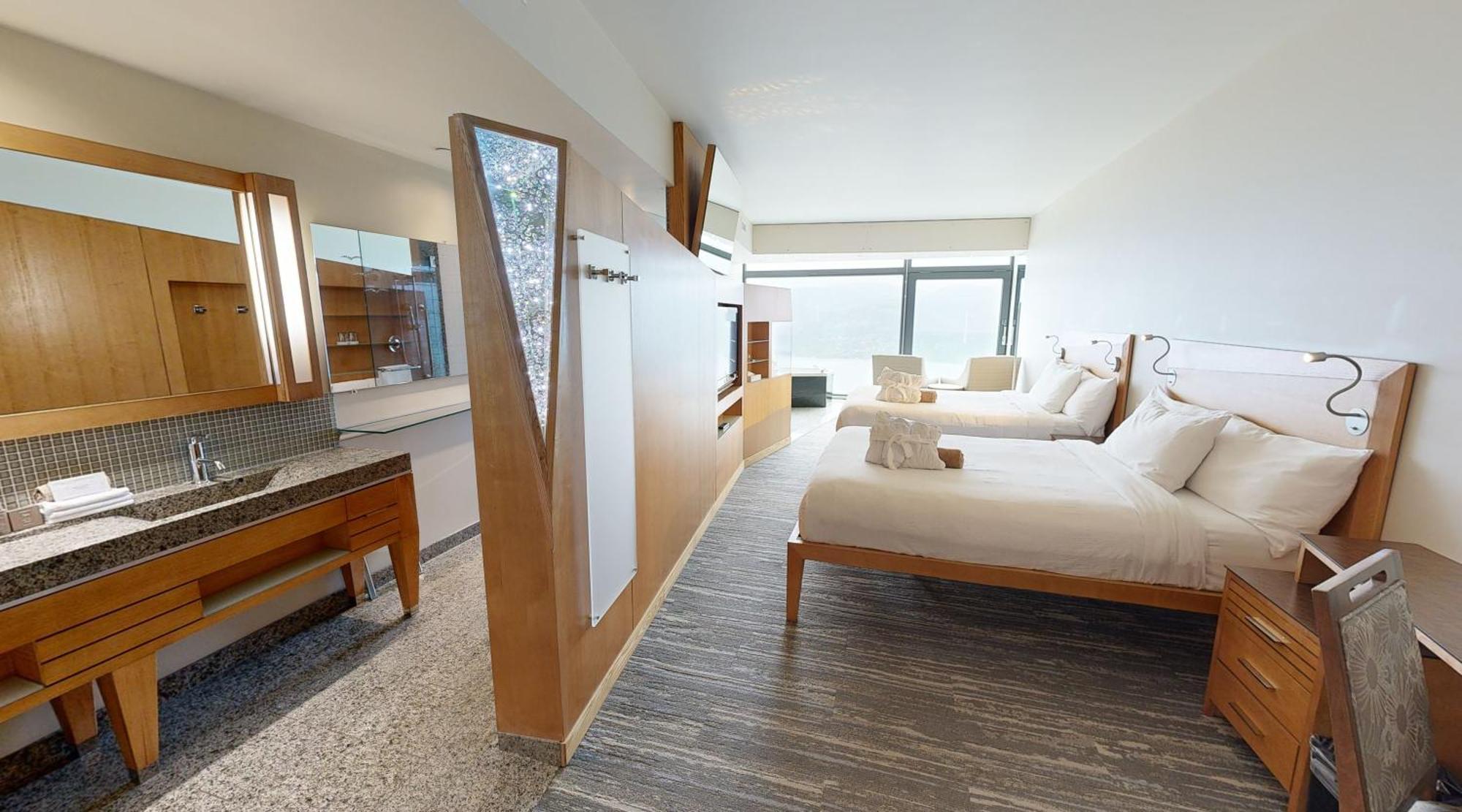 Sparkling Hill Resort And Spa - Adults-Only Resort Vernon Exteriör bild